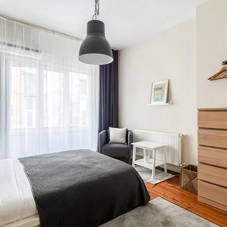 Sleek Flat Within Walking Distance To Pera Museum Apartment